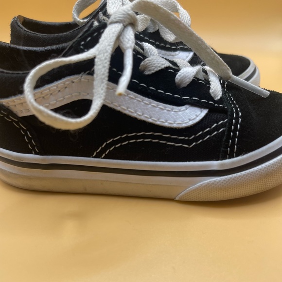 Toddler Vans - Picture 3 of 4